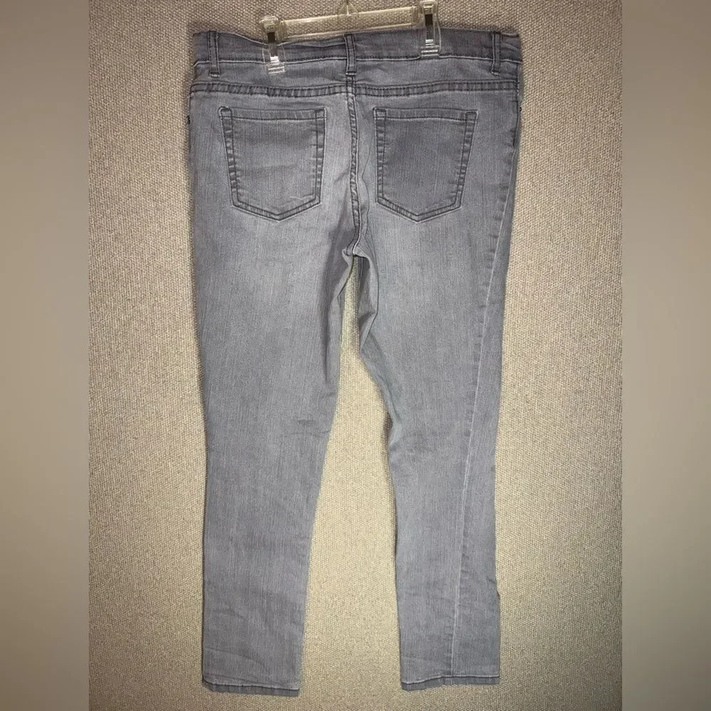 The children’s place size 12 P super skinny Light Gray Jeans